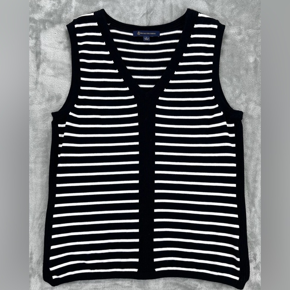 Brooks Brothers Sleeveless Striped Sweater Large